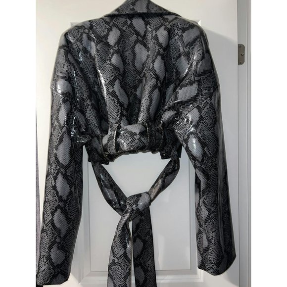 LaQuan Smith Teddy Bear Python-Print Jacket - Picture 6 of 12